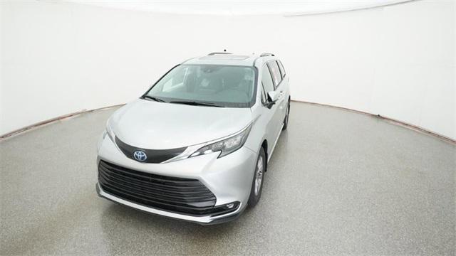 new 2025 Toyota Sienna car, priced at $48,485