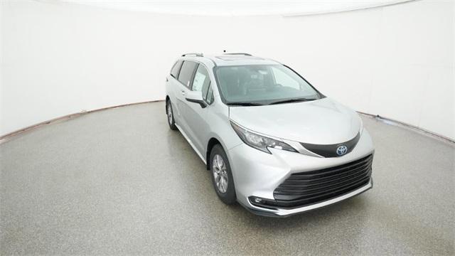 new 2025 Toyota Sienna car, priced at $48,485