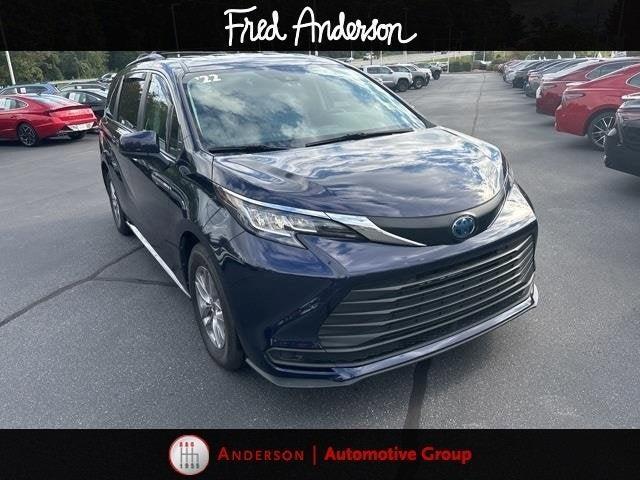 used 2022 Toyota Sienna car, priced at $40,904