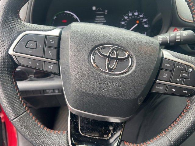 used 2022 Toyota Sienna car, priced at $45,067