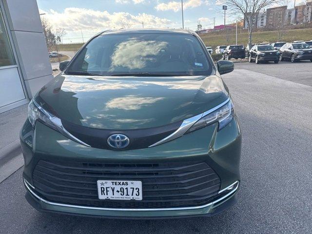 used 2021 Toyota Sienna car, priced at $39,127