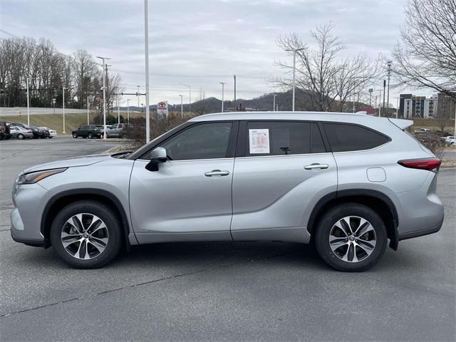 used 2023 Toyota Highlander Hybrid car, priced at $44,673