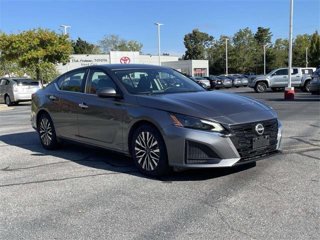 used 2023 Nissan Altima car, priced at $18,204