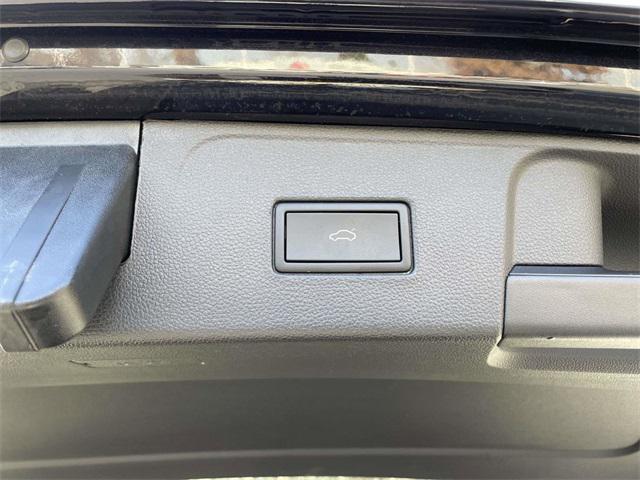 used 2021 Volkswagen Atlas car, priced at $30,354