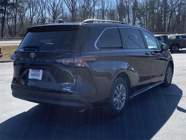 used 2023 Toyota Sienna car, priced at $39,405