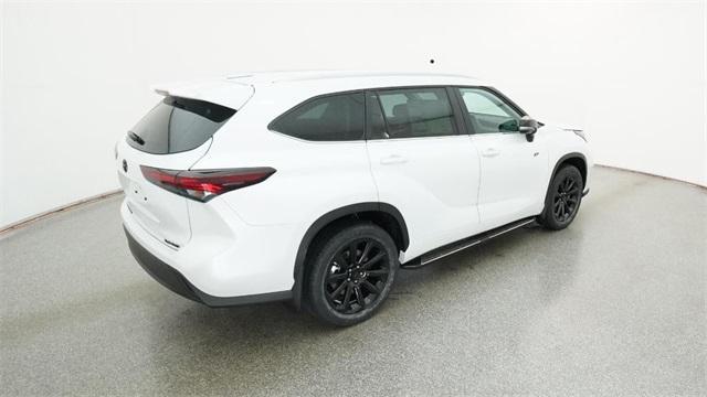 new 2026 Toyota Highlander car, priced at $52,669