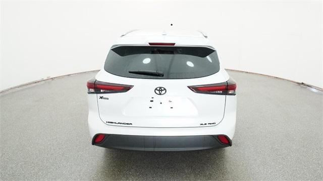 new 2026 Toyota Highlander car, priced at $52,669