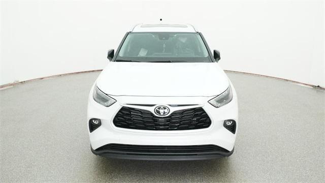 new 2026 Toyota Highlander car, priced at $52,669