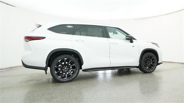 new 2026 Toyota Highlander car, priced at $52,669