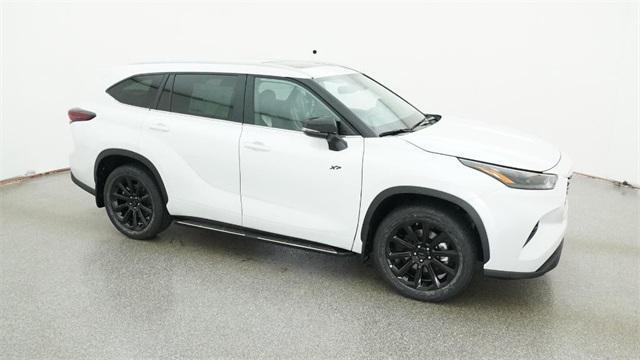 new 2026 Toyota Highlander car, priced at $52,669