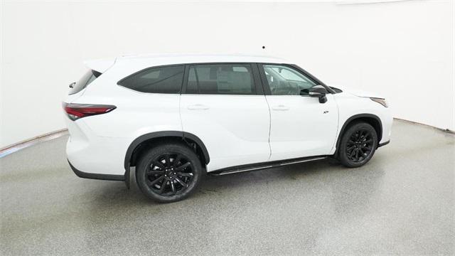 new 2026 Toyota Highlander car, priced at $52,669