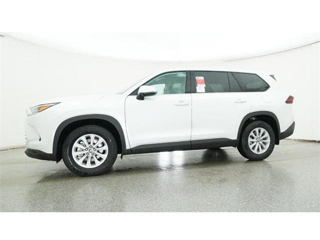 new 2026 Toyota Grand Highlander Hybrid car