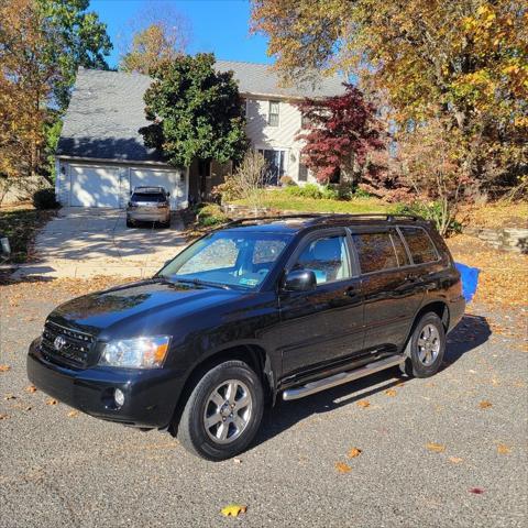 used 2007 Toyota Highlander car, priced at $8,888