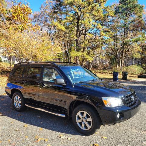 used 2007 Toyota Highlander car, priced at $8,888