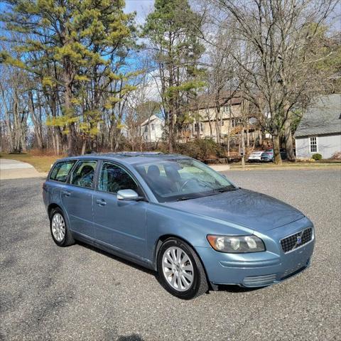 used 2005 Volvo V50 car, priced at $5,500