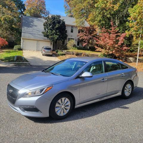 used 2016 Hyundai Sonata Hybrid car, priced at $13,995