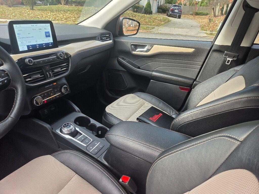 used 2022 Ford Escape car, priced at $20,888