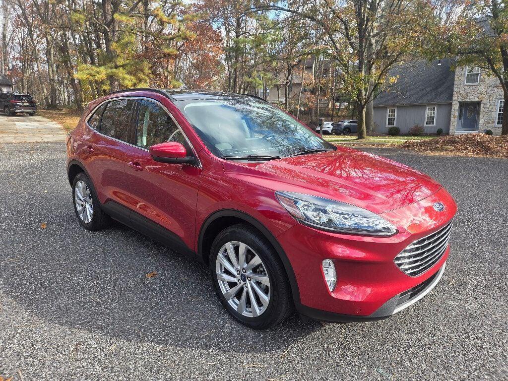 used 2022 Ford Escape car, priced at $20,888