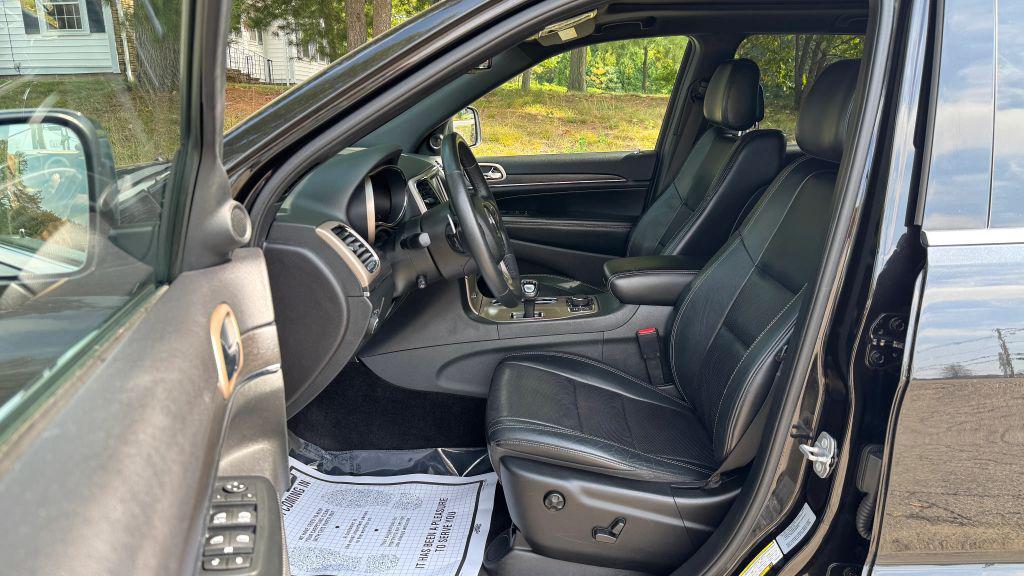 used 2015 Jeep Grand Cherokee car, priced at $12,498