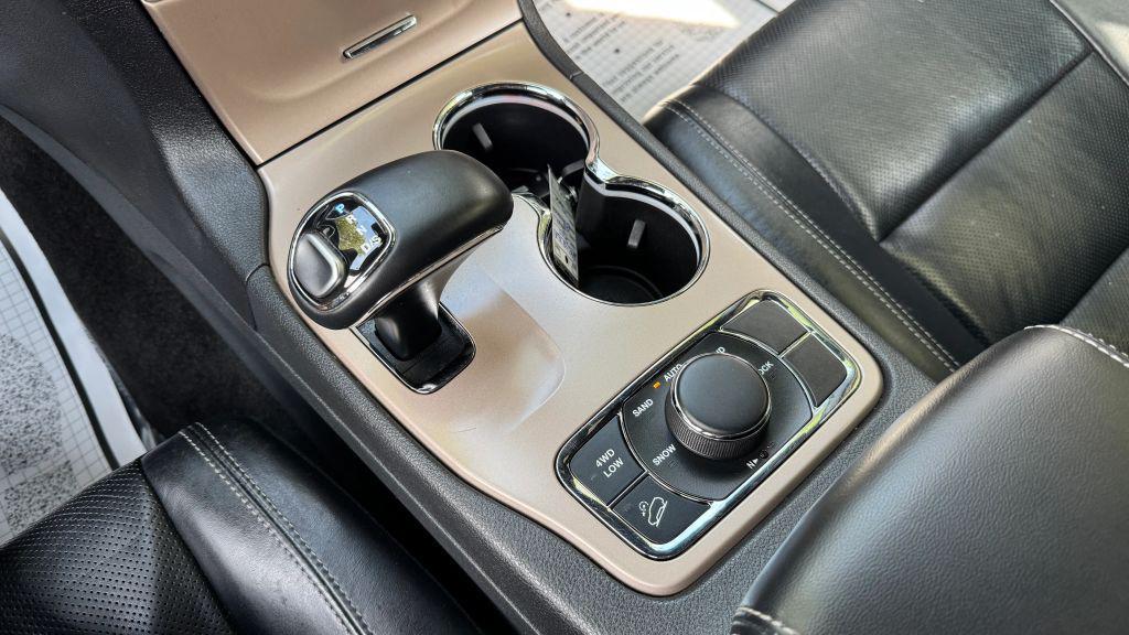 used 2015 Jeep Grand Cherokee car, priced at $12,498