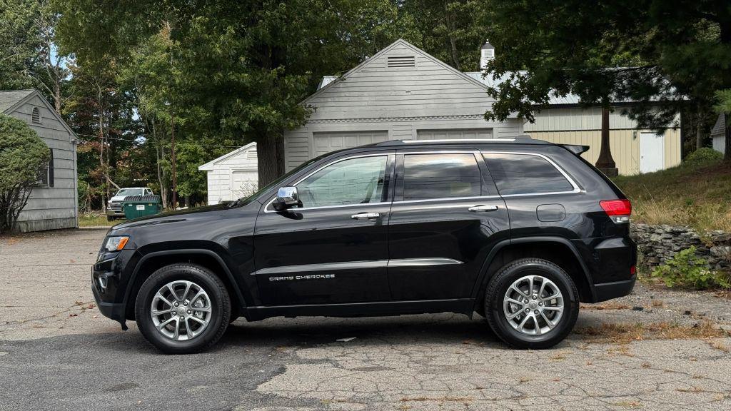 used 2015 Jeep Grand Cherokee car, priced at $12,498