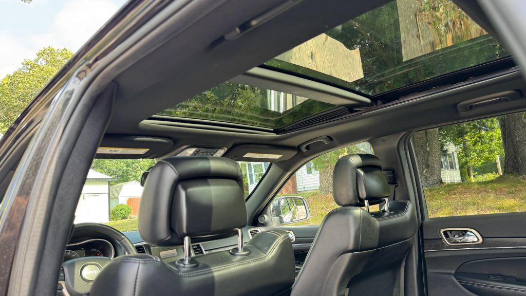 used 2015 Jeep Grand Cherokee car, priced at $12,498