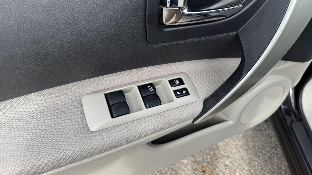 used 2014 Nissan Rogue Select car, priced at $7,998