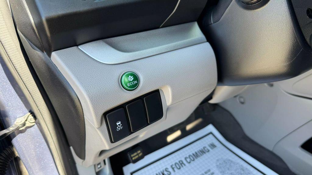 used 2013 Honda CR-V car, priced at $12,500