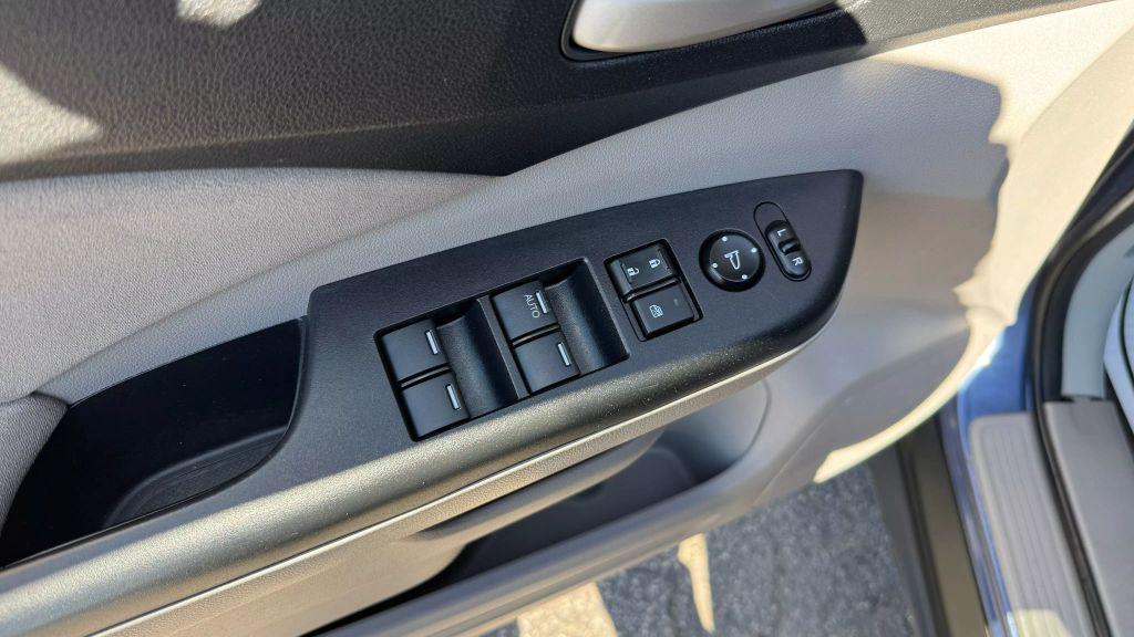 used 2013 Honda CR-V car, priced at $12,500