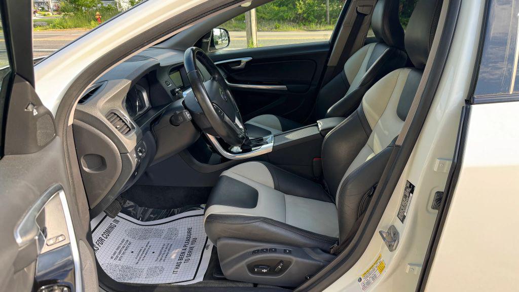 used 2016 Volvo V60 Cross Country car, priced at $13,998