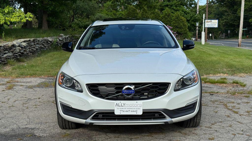 used 2016 Volvo V60 Cross Country car, priced at $13,998