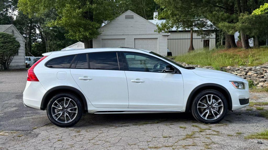 used 2016 Volvo V60 Cross Country car, priced at $14,500