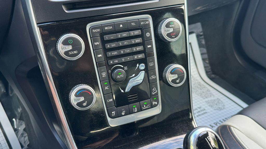 used 2016 Volvo V60 Cross Country car, priced at $13,998