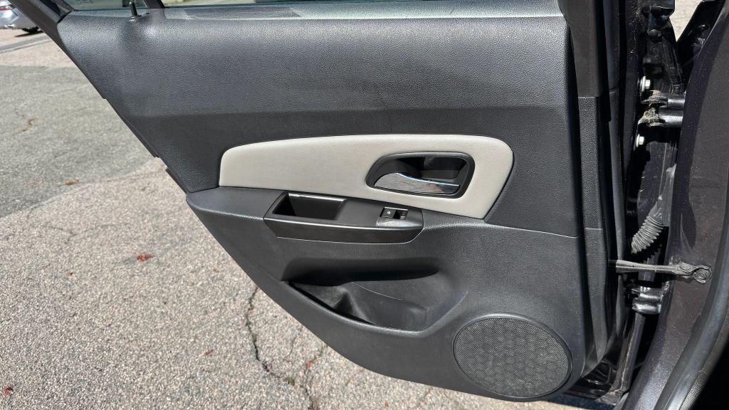 used 2014 Chevrolet Cruze car, priced at $8,598