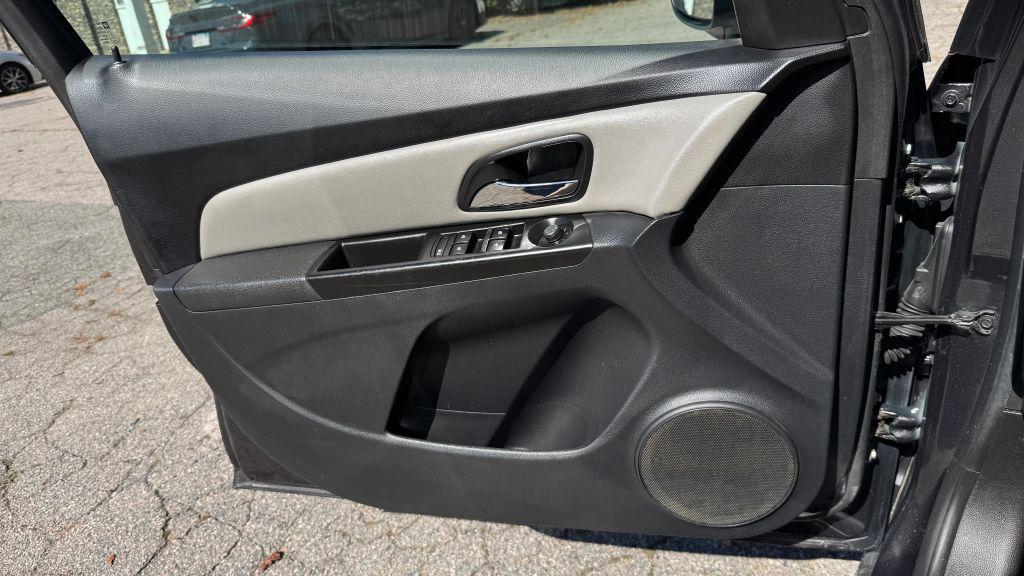 used 2014 Chevrolet Cruze car, priced at $8,598