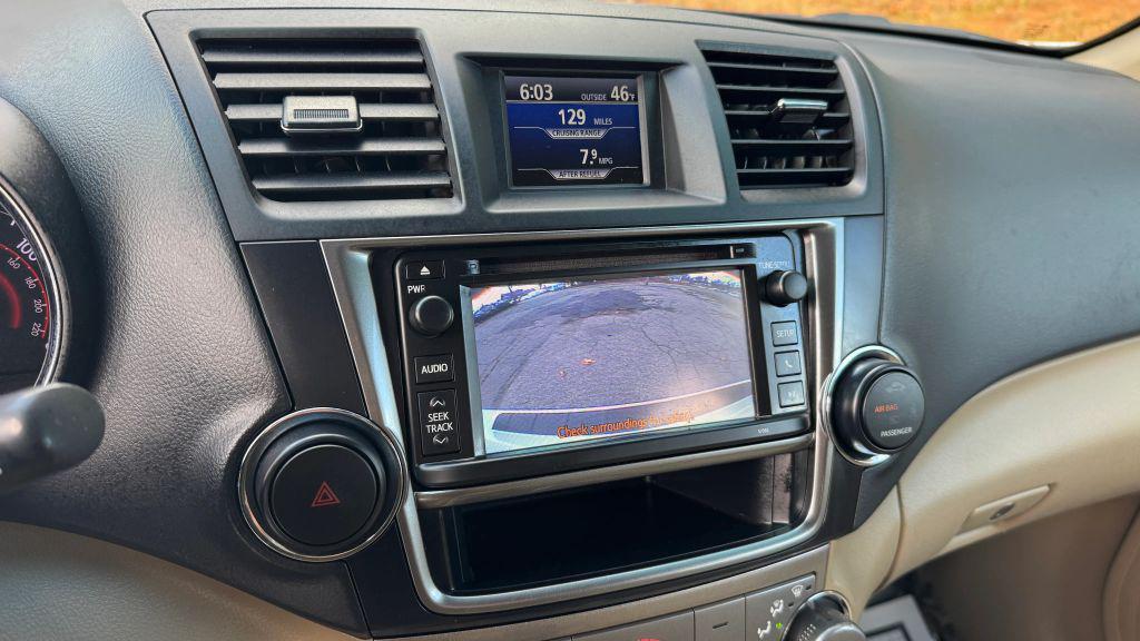 used 2013 Toyota Highlander car, priced at $12,995
