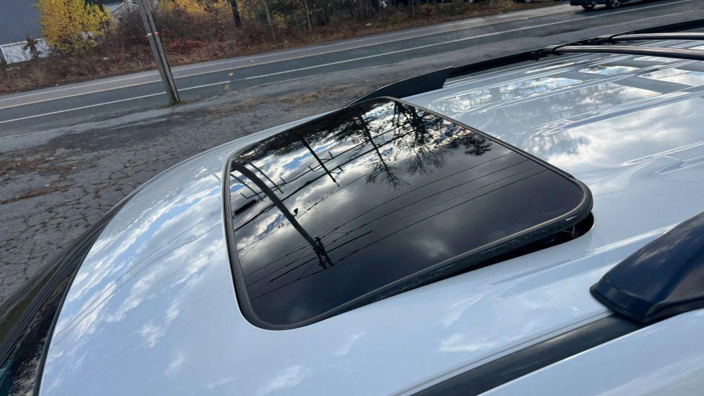 used 2013 Toyota Highlander car, priced at $12,995