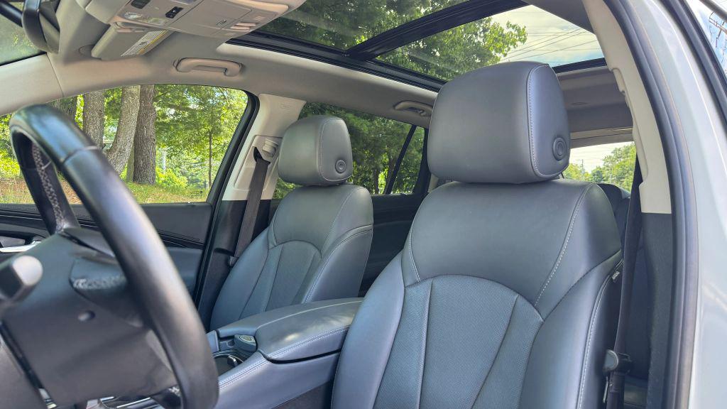 used 2019 Buick Envision car, priced at $13,498