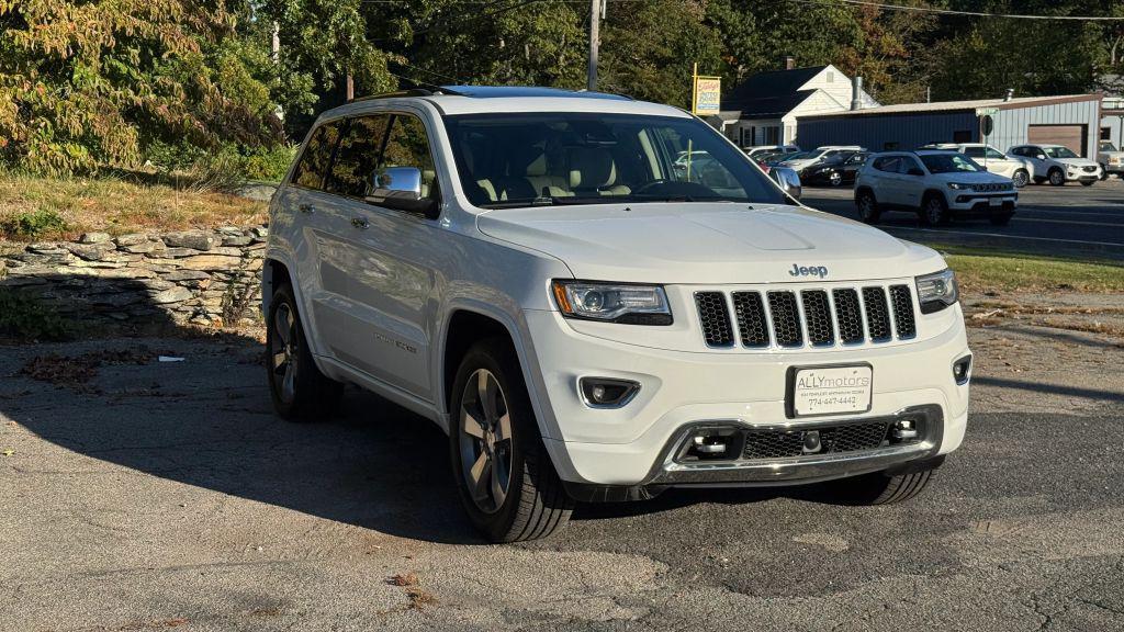 used 2015 Jeep Grand Cherokee car, priced at $14,495
