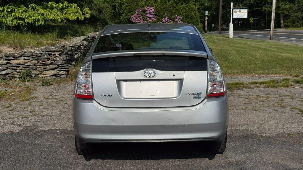 used 2007 Toyota Prius car, priced at $7,500