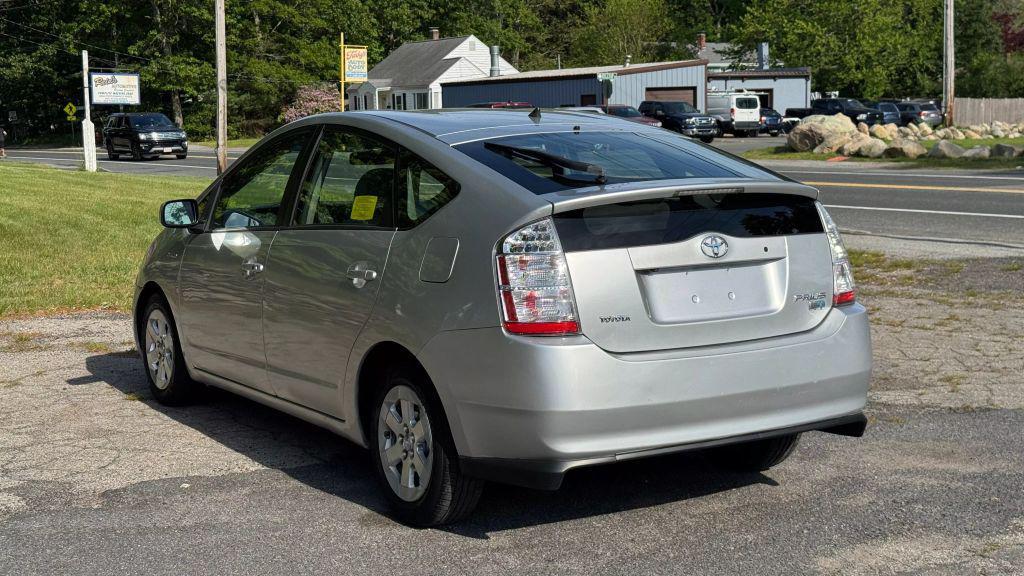used 2007 Toyota Prius car, priced at $7,500