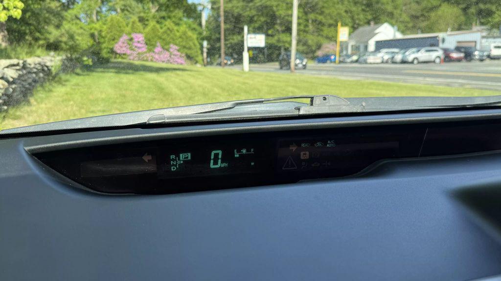 used 2007 Toyota Prius car, priced at $7,500