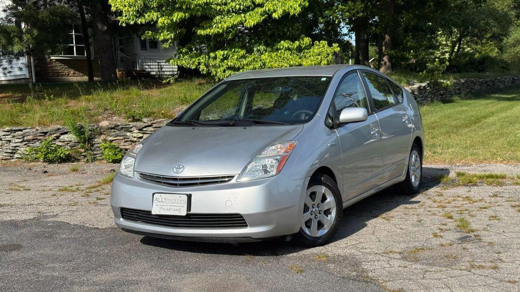 used 2007 Toyota Prius car, priced at $7,500