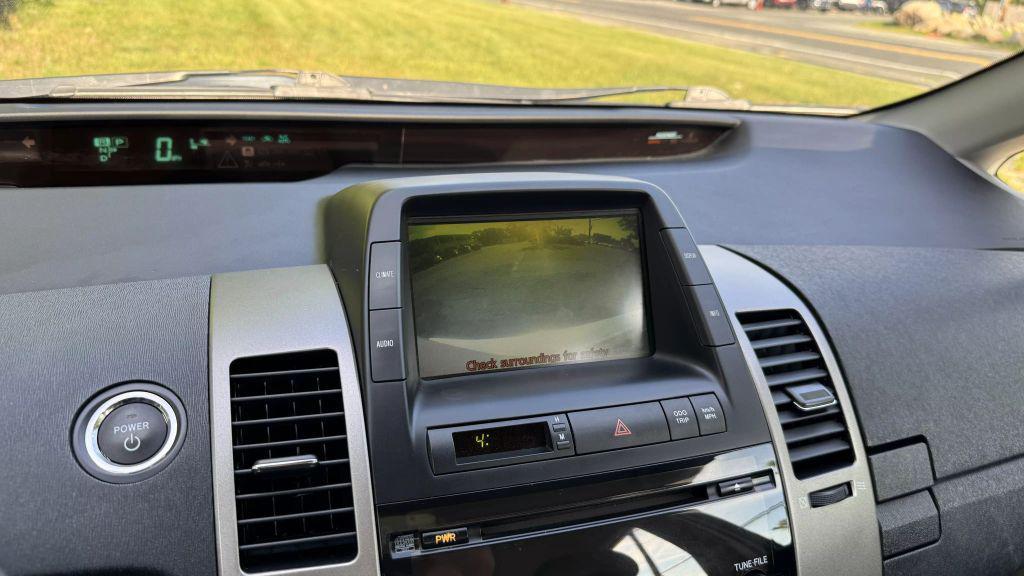 used 2007 Toyota Prius car, priced at $7,500