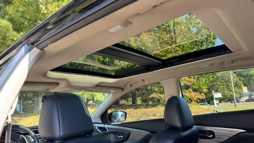 used 2015 Nissan Murano car, priced at $11,998