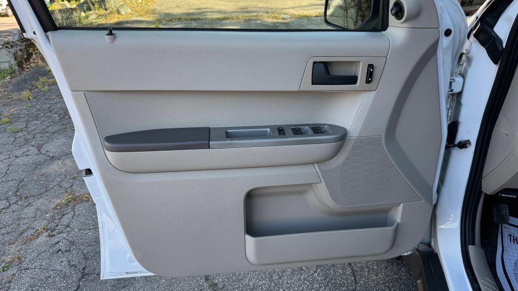 used 2008 Ford Escape Hybrid car, priced at $6,499
