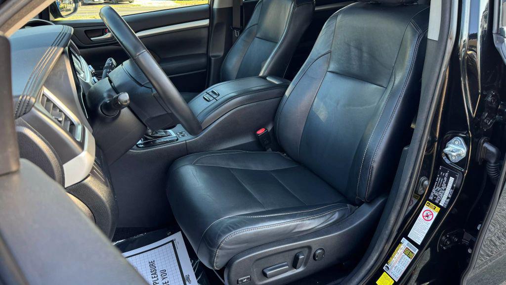 used 2015 Toyota Highlander car, priced at $19,998