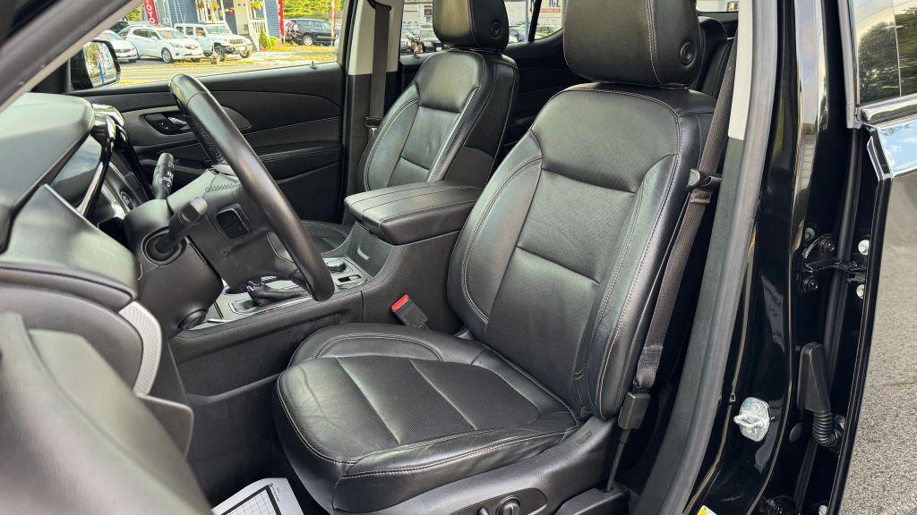 used 2018 Chevrolet Traverse car, priced at $19,998