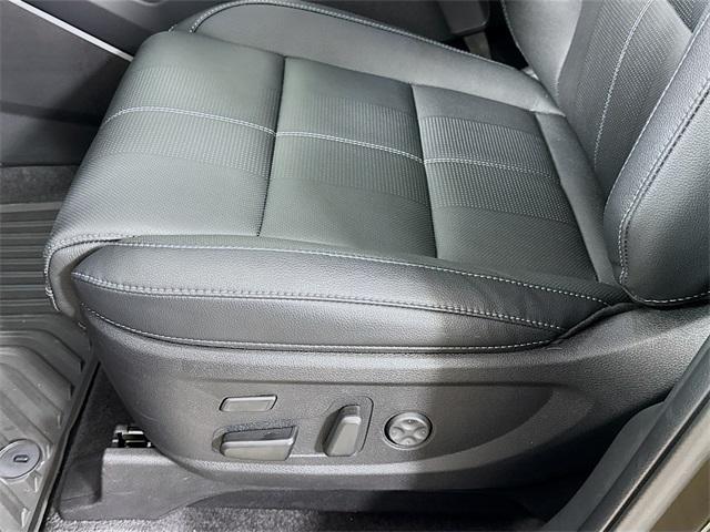 new 2025 Kia Telluride car, priced at $49,055