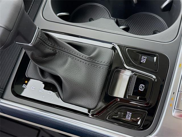 new 2025 Kia Carnival car, priced at $43,225